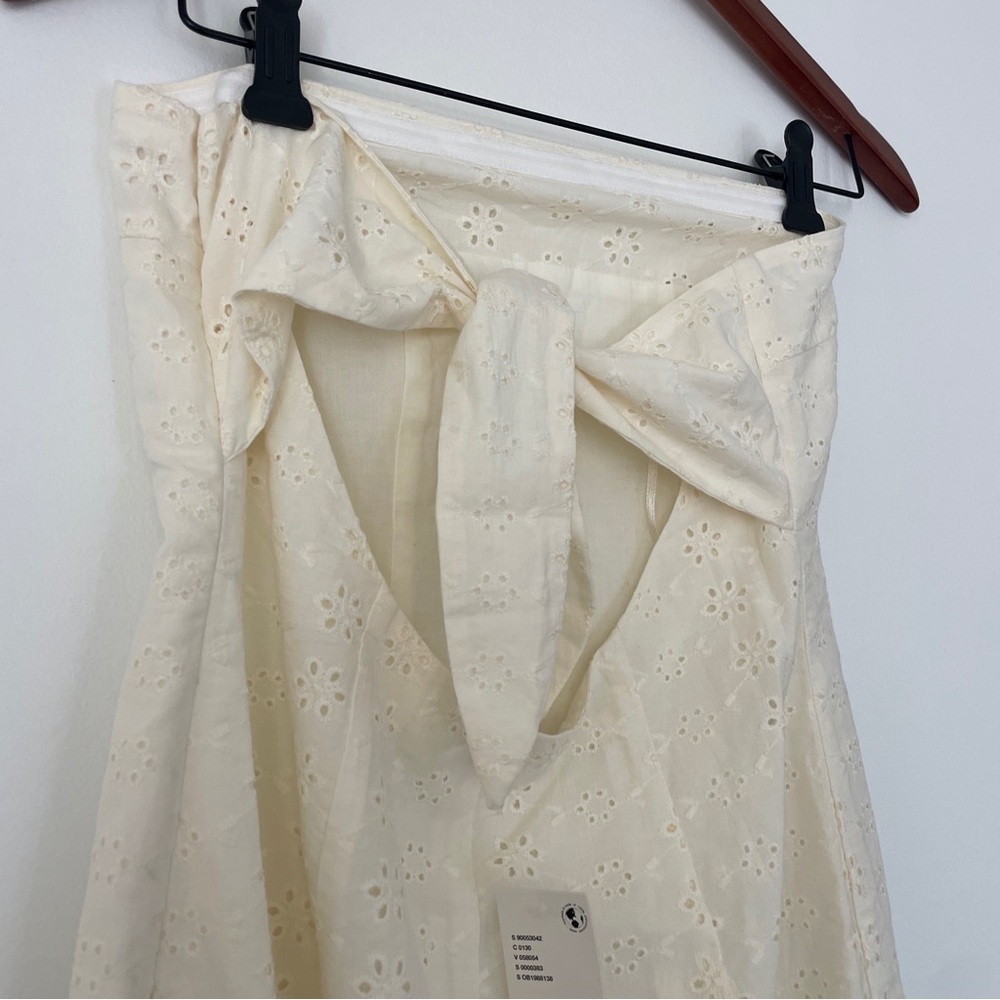 NWT Kimchi Blue White Eyelet Strapless Mini Dress, Romantic Back Tie, Size M - Picture 4 of 10